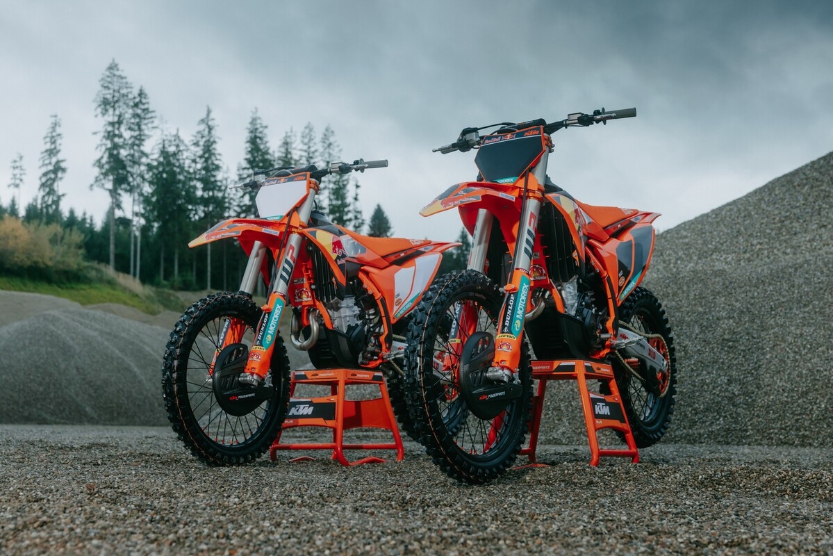 KTM presenta le nuove SX-F Factory Edition 2026
